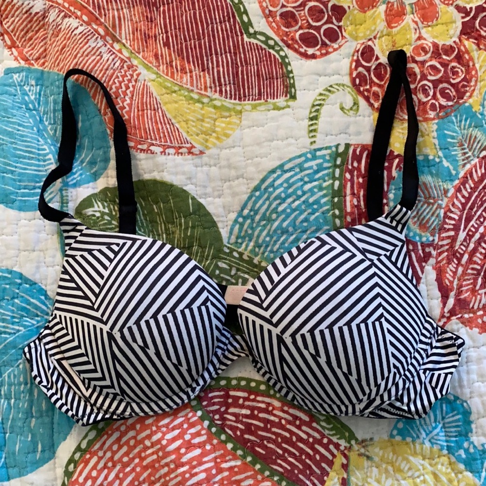 Victoria’s Secret PINK Push Up Bra